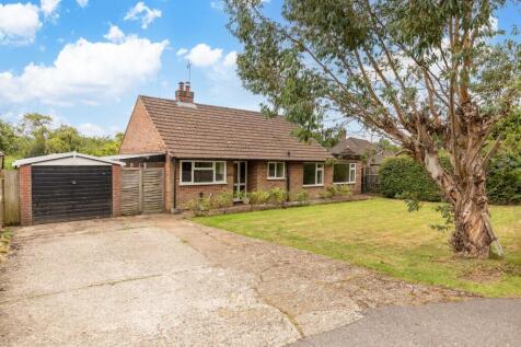 Sideways Lane, Hookwood, RH6