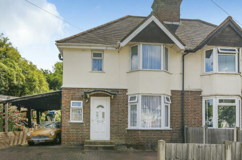 High Wycombe - 3 bedroom semi-detached house for sale