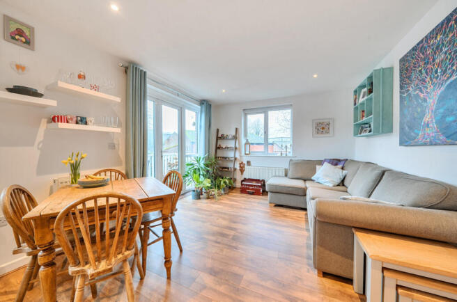 1401219-12-696e11...