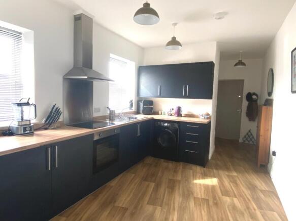 Kitchen.JPG