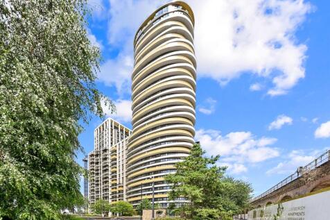 Cascade Way, London, W12