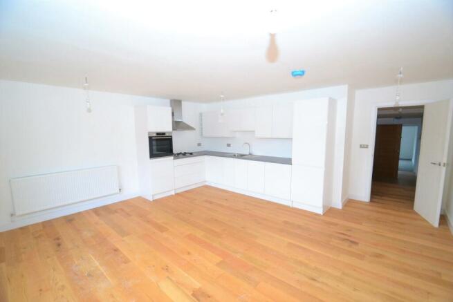 2 Bedroom Apartment For Sale In Watling Street, Radlett, Wd7