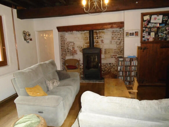 Photo 3