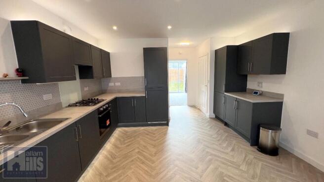 Kitchen / Dining
