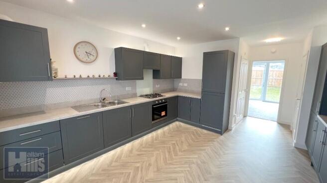 Kitchen / Dining
