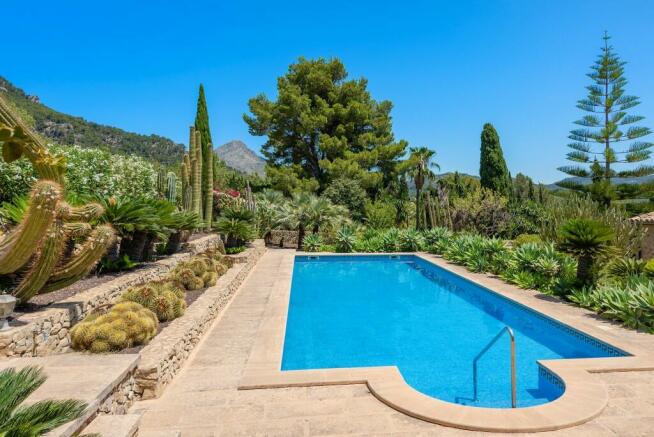 Pool and views