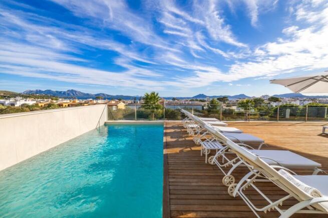Pool new (1)