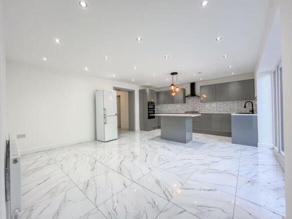 KITCHEN/DINER
