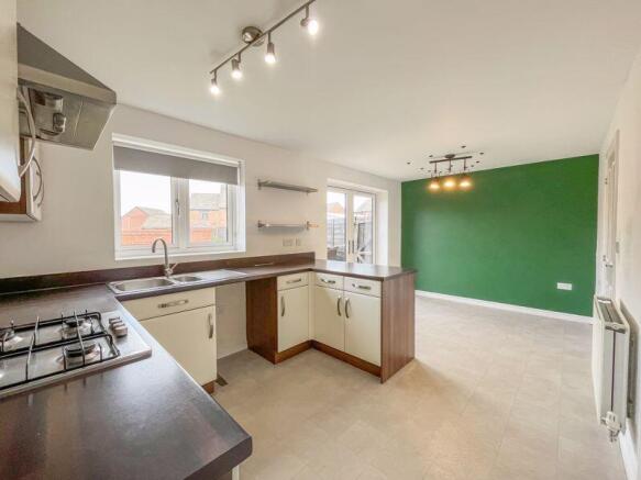 KITCHEN/DINER