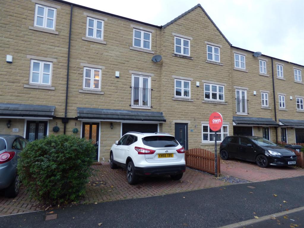 4 bedroom mews house for sale - Southbrook Gardens, Mirfield, WF14 8LS