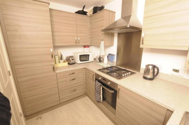 Kitchen2.JPG