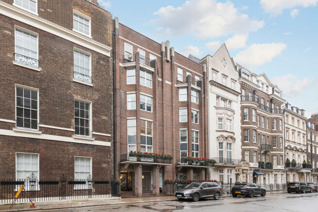 3 bedroom flat for sale in Charles Street, London, W1J, W1J