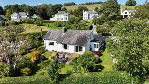 Woodhouse Lane, Heversham, Milnthorpe, Cumbria, LA7