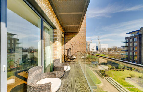 Saundby Lane, London, SE3