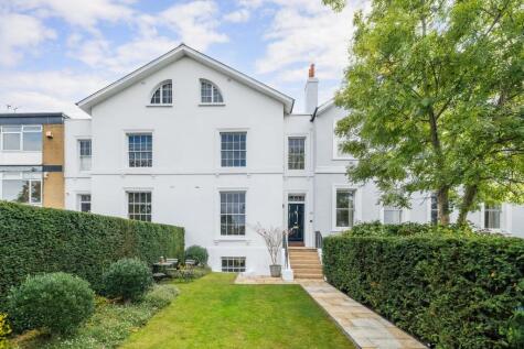 Montpelier Row, London, SE3