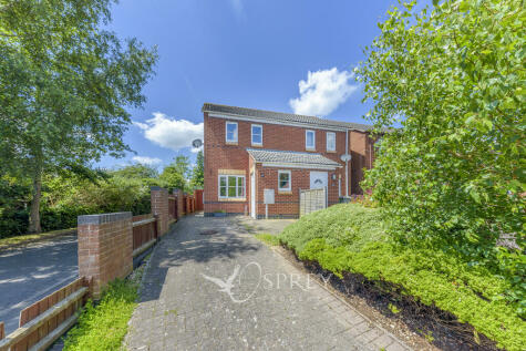 Oakham - 2 bedroom end of terrace house