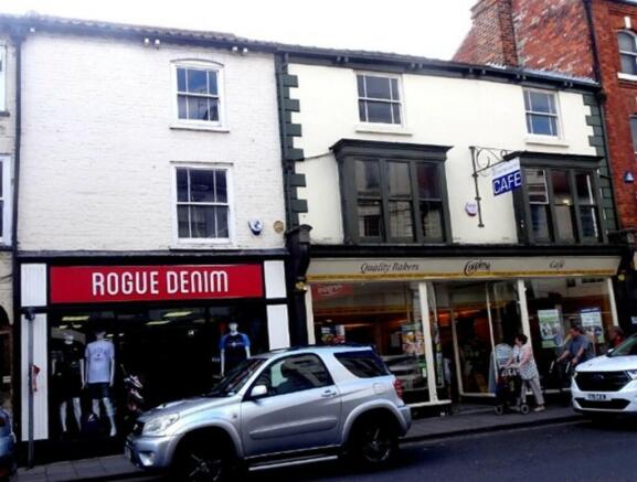 82 Eastgate Louth...