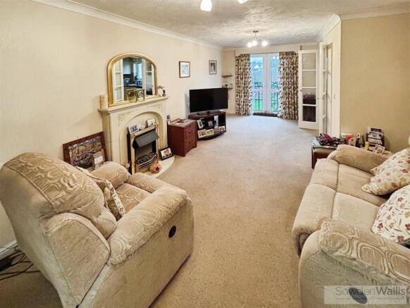 Lounge / Dining Room