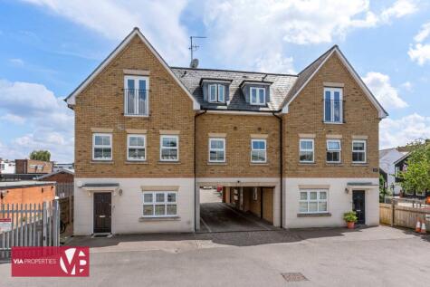 Brocket Road, Hoddesdon, EN11