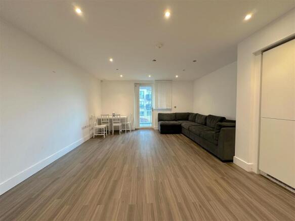 WhatsApp Image 2025-11-03 at 2.46.07 PM (4).jpeg