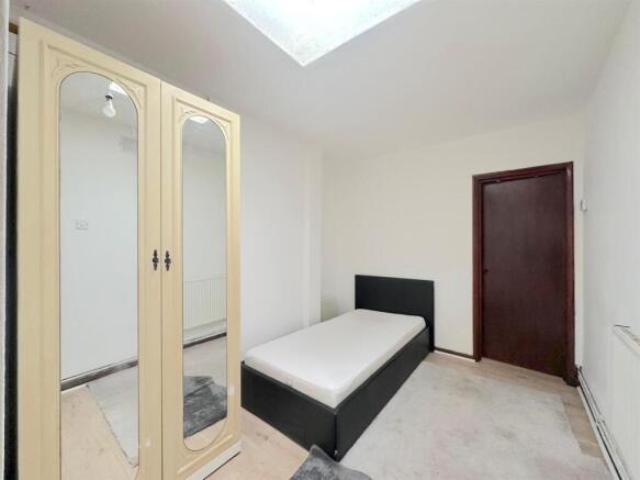 WhatsApp Image 2025-11-18 at 10.02.02 AM (1).jpeg