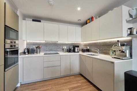 Sandpiper Building, Newnton Close, N4 2GX