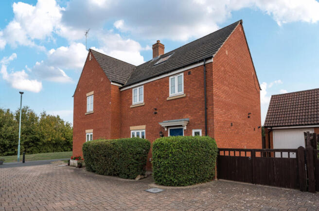 1349332-1-68bb311...