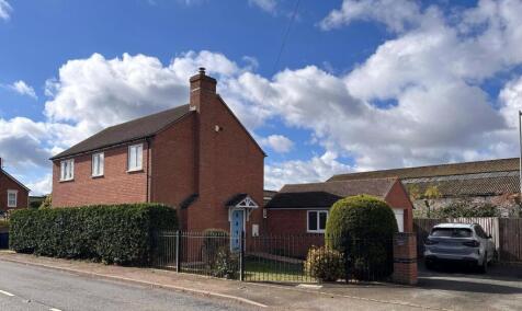 Aston Cross, Tewkesbury