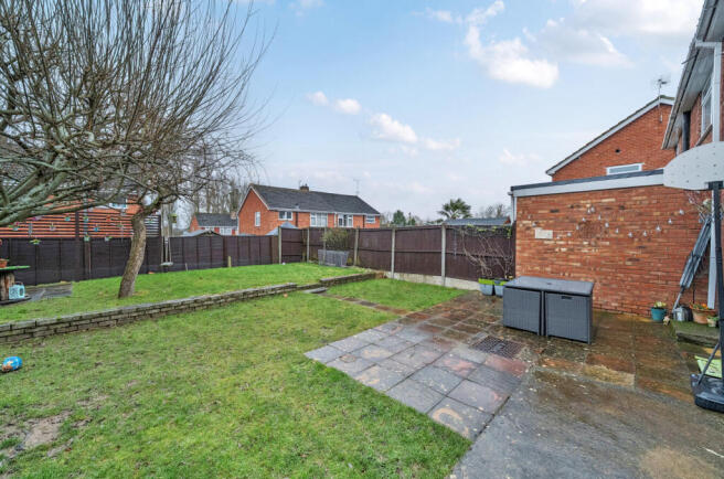 1400142-1-6973466...