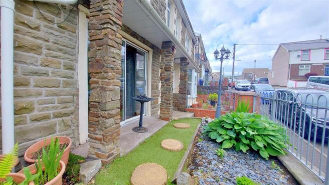 Front Forecourt