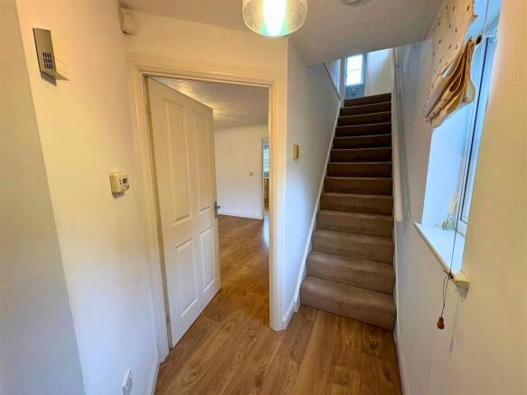 Hallway b (edit).jpg