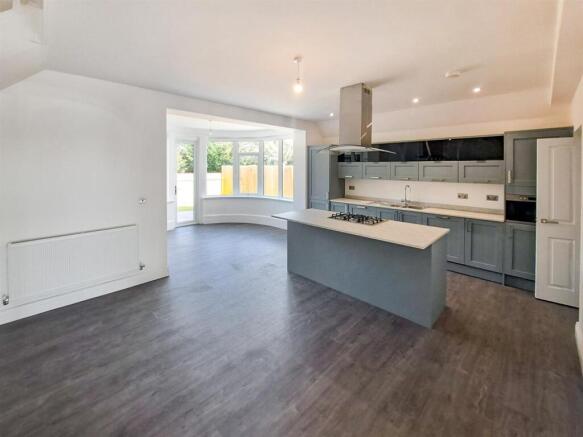 Kitchen/family room