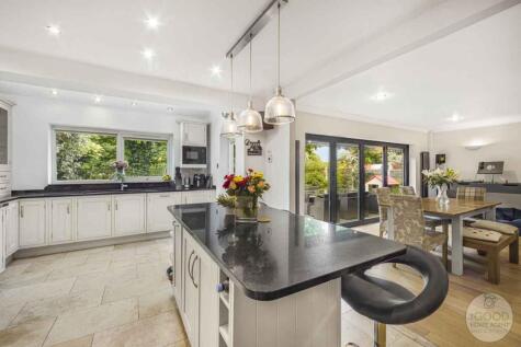 Oakdale Drive, Cheadle, SK8