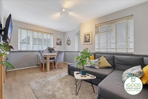 Oakfields, Loughton, IG10