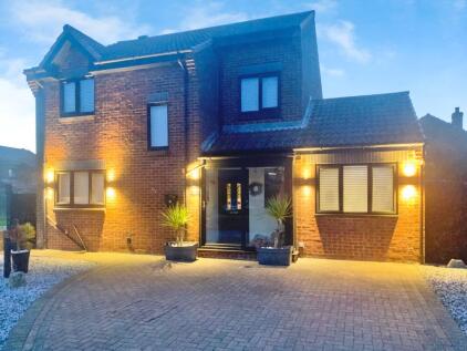 Leonard Road, New Romney, TN28