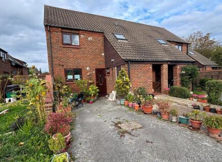 Richard Stagg Close, St Albans, AL1