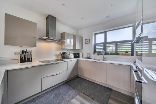 1353406-9-68c150f...