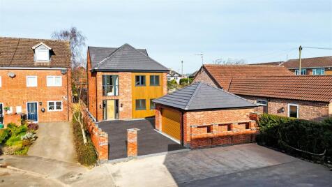 Marsham Drive, Arnold, Nottinghamshire, NG5 6TB