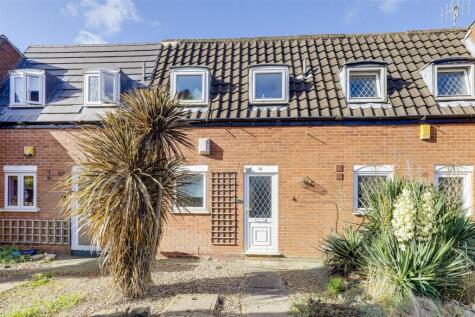 Rushmere Walk, Arnold, Nottinghamshire, NG5 6SH