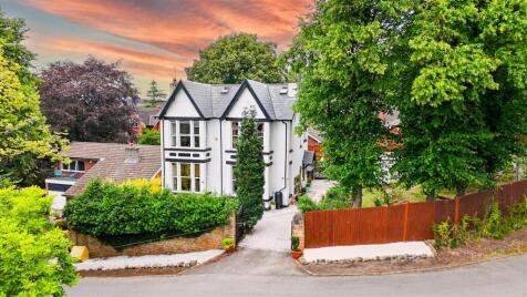 Victoria Crescent, Sherwood, Nottinghamshire, NG5 4DA