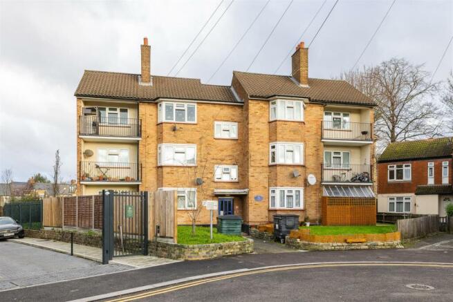 First Avenue E17
