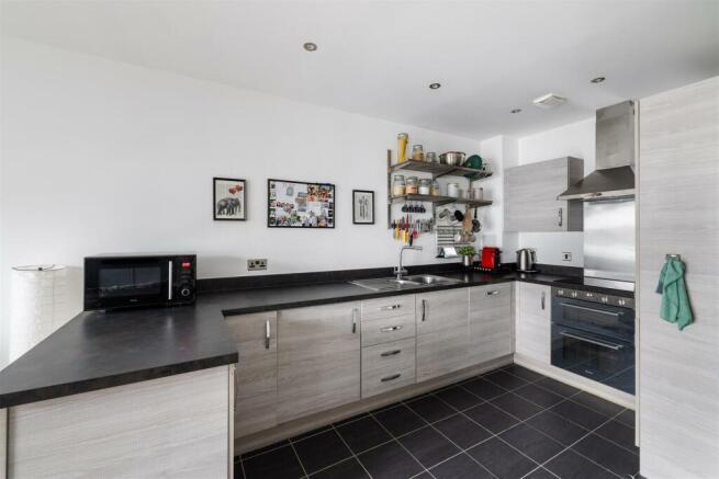 Thornbury Way, E17