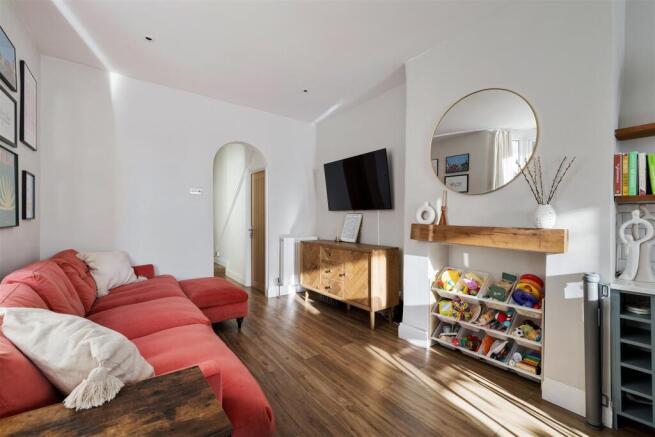 Third Avenue E17