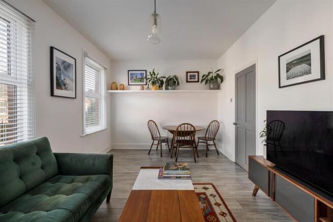 Kettlebaston, E17