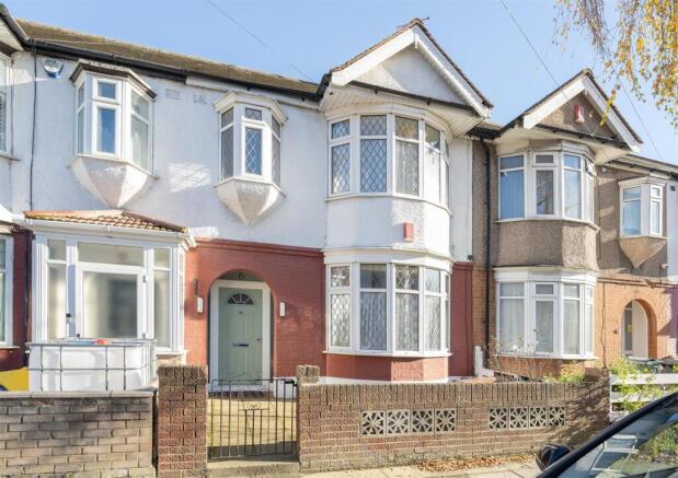 Wadham Avenue E17