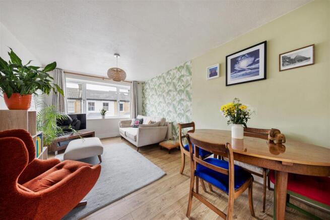Woodville Road E17