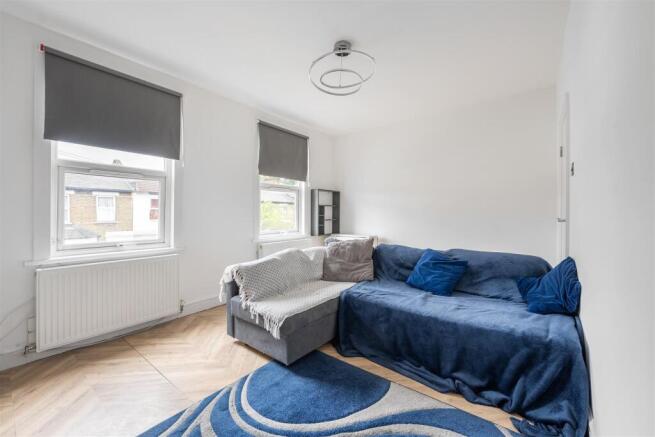 Daventry Avenue, E17