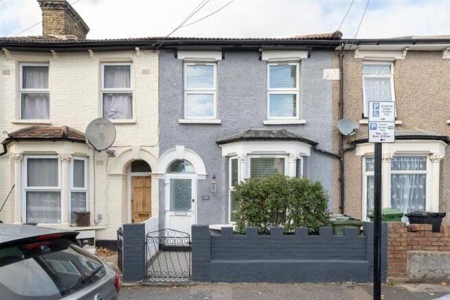 Queens Road, E17