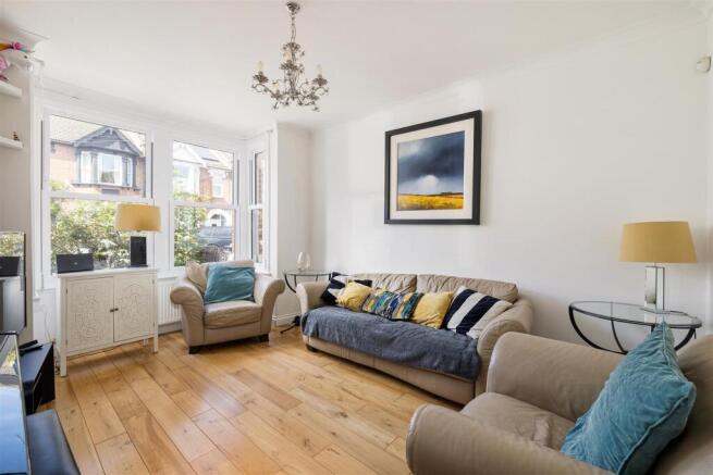 Peterborough Road, E10 9