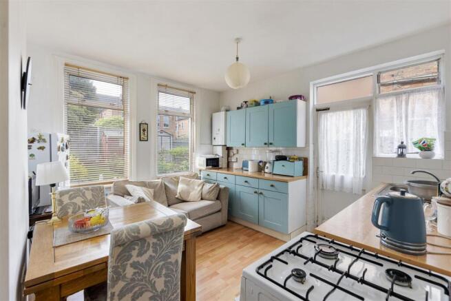 Diana Road E17